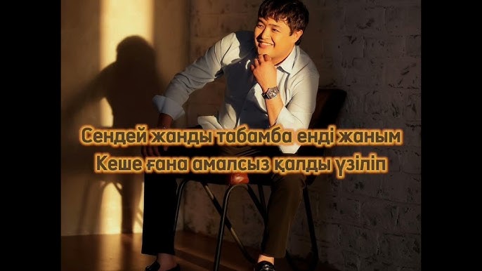 Порно қыз вагинальды шарларды енгізеді