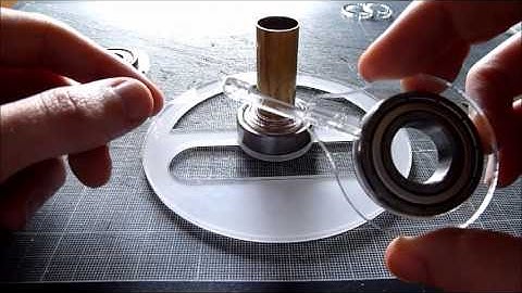 Assembling a polargraph gondola.