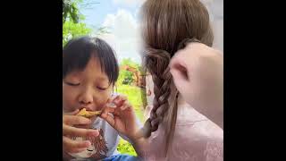 Nếu bạn thích video này, hãy nhấn nút thích và để lại bình luận cho tôi biết suy nghĩ của bạn nhé.