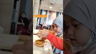 mckids mcdonalds mckidsclub aktivitasanak cookingclass anak2tahun todler todleractivity