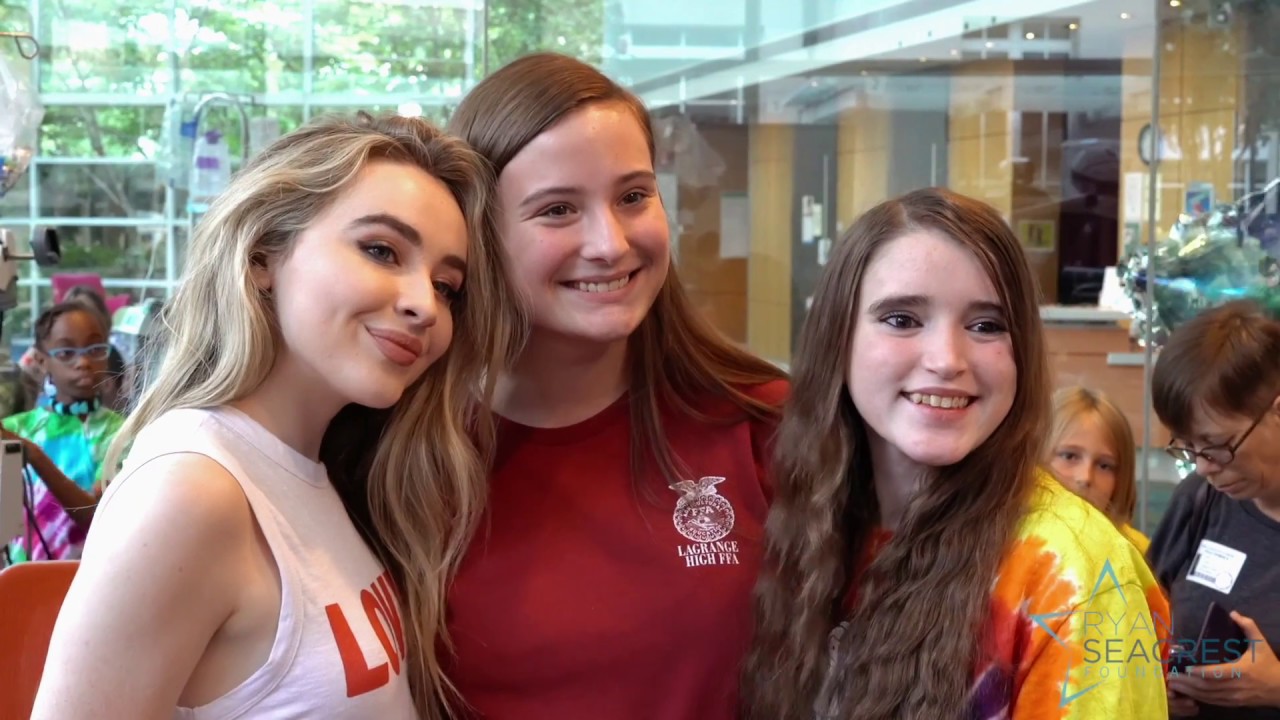 Sabrina Carpenter Performs for Patients in Atlanta