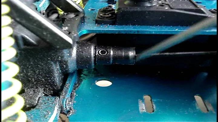 HOW TO TUTORIAL -  Why R/C Car doesn't move-Wheels only spin when held above ground