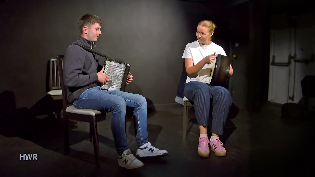Niamh Fennell (2): bodhrán  & Joseph Mannion: accordion; reels - Craiceann Bodhrán Festival 2025