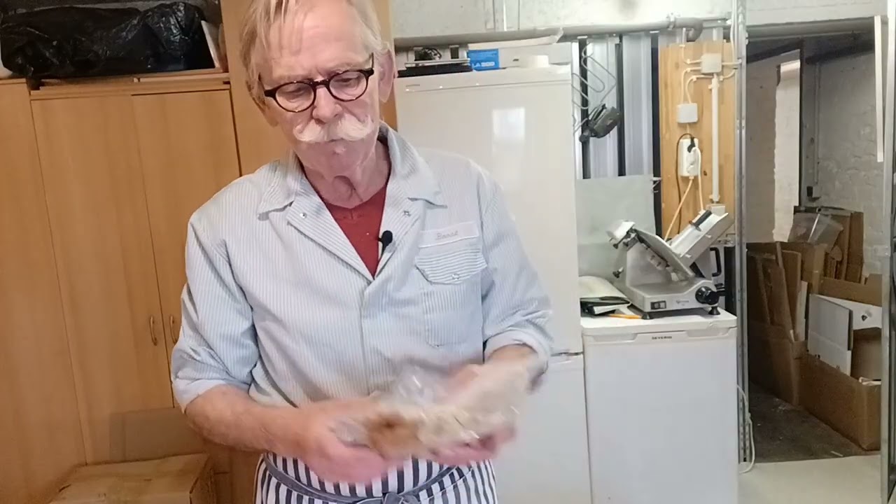 Hausschlachte Schweine Mettwurst