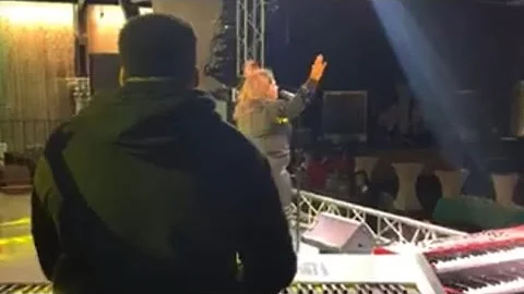 Glenn Gibson Is Back With Kim Burrell #Top10musici...