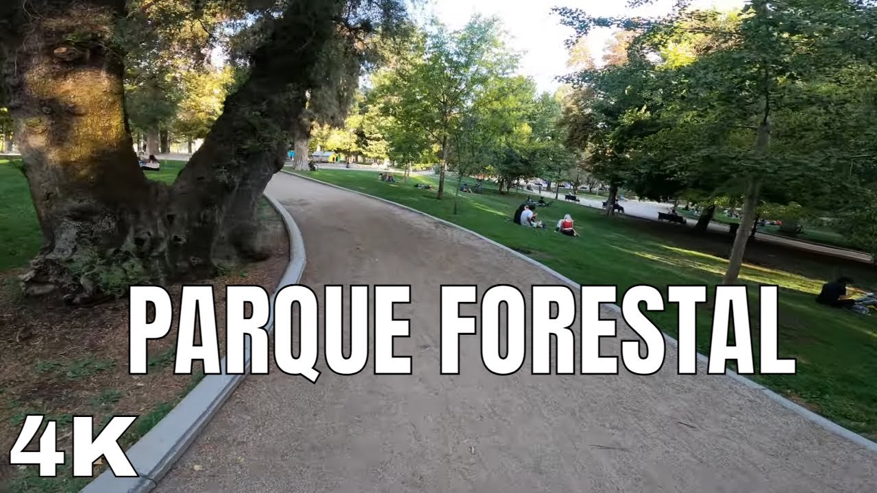 Parque Forestal 4K - Santiago de Chile