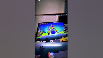 Why Pro-Players in Brawl Stars play on IPad ?