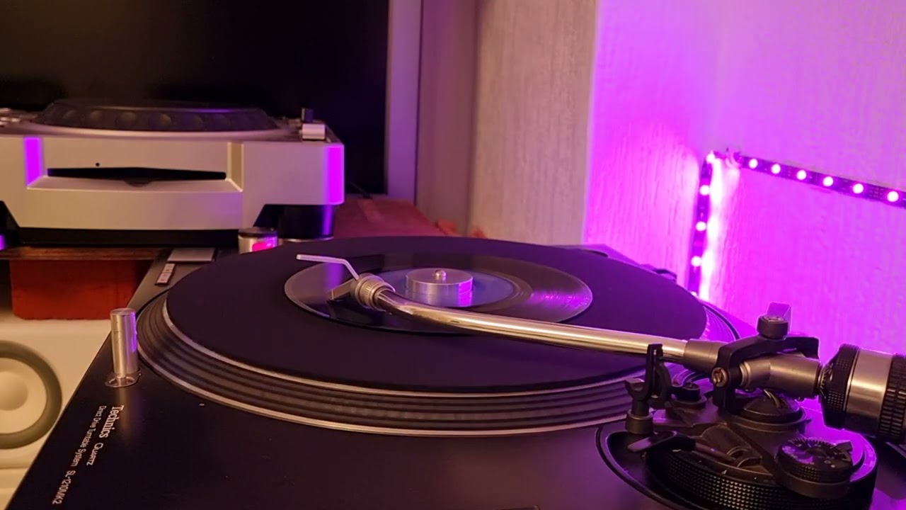 The Troggs - Wild Thing - Fontana - 1966 - 7" Record (45 Rpm)