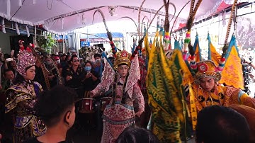 Nghi thức đặc biệt tiễn đưa ông hoàng cải lương - Vũ Linh