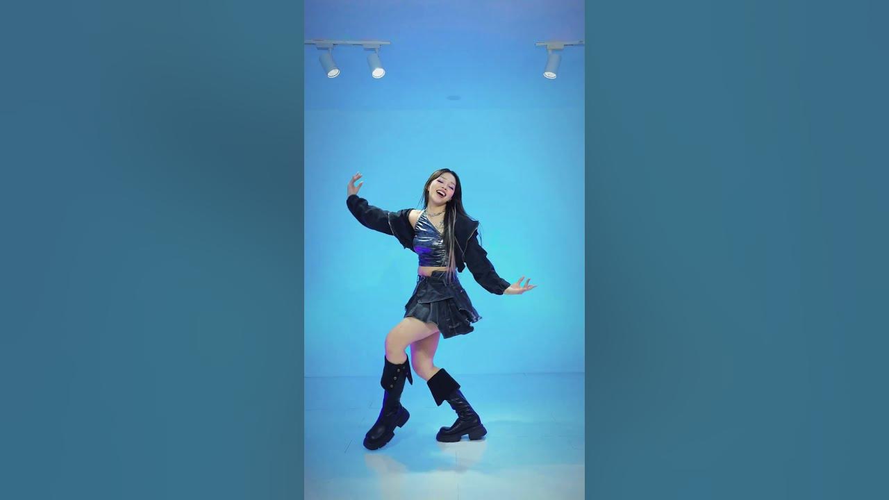 HANDS UP π dance cover @MEOVV_OFFICIAL #MEOVV #λ―ΈμΌμ€ #HANDSUP #Shorts HANDS UP π dance cover @MEOVV_OFFICIAL #MEOVV #λ―ΈμΌμ€ #HANDSUP #Shorts