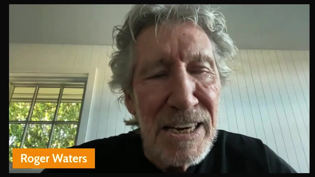 I Nuovi mostri - con un ospite eccezionale:  Roger Waters!
