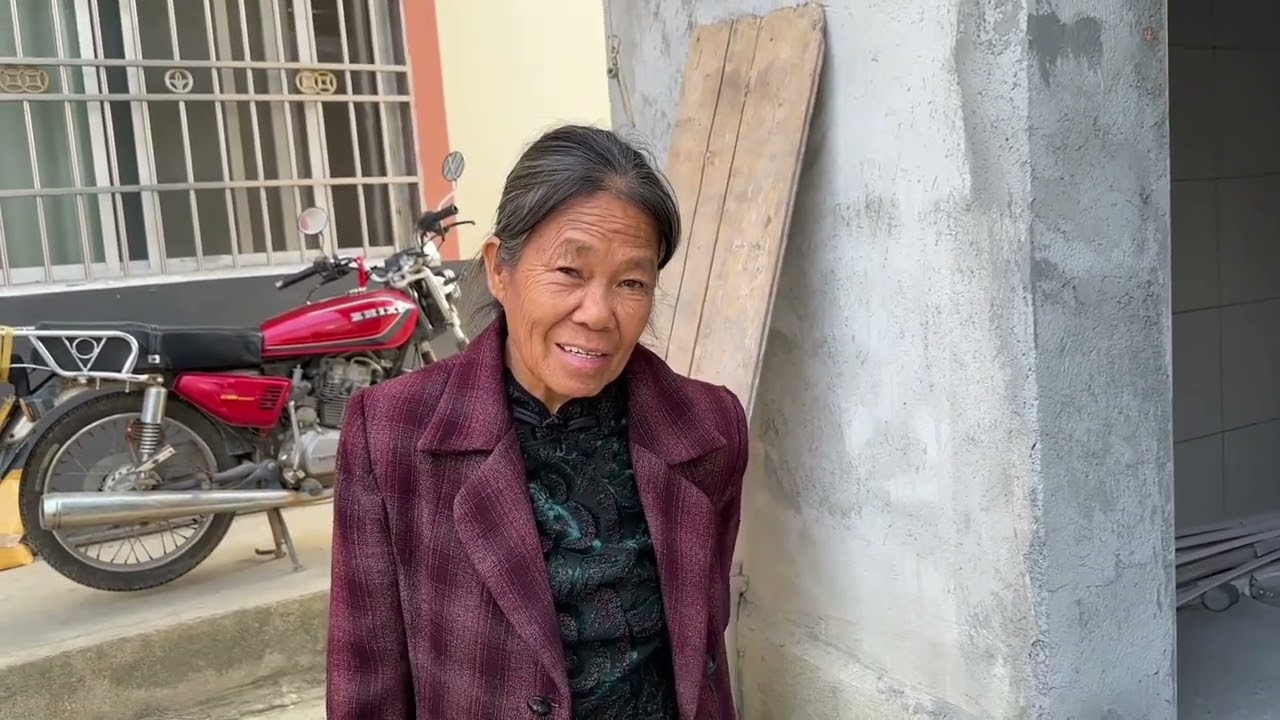 金妹送婆婆回来就着急去广东，婆婆万分不舍，但又没其他办法