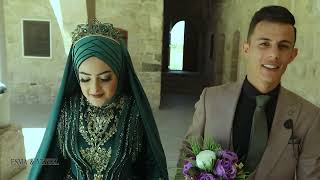 Mutluluklari İci̇n Gi̇tti̇kleri̇ Yere Bakin