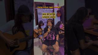 Download Lagu Gajiku pancen ra sepiro, mung cukup nggo mangan sabendino. Jepang Jowo Selagood Hendra Kumbara MP3
