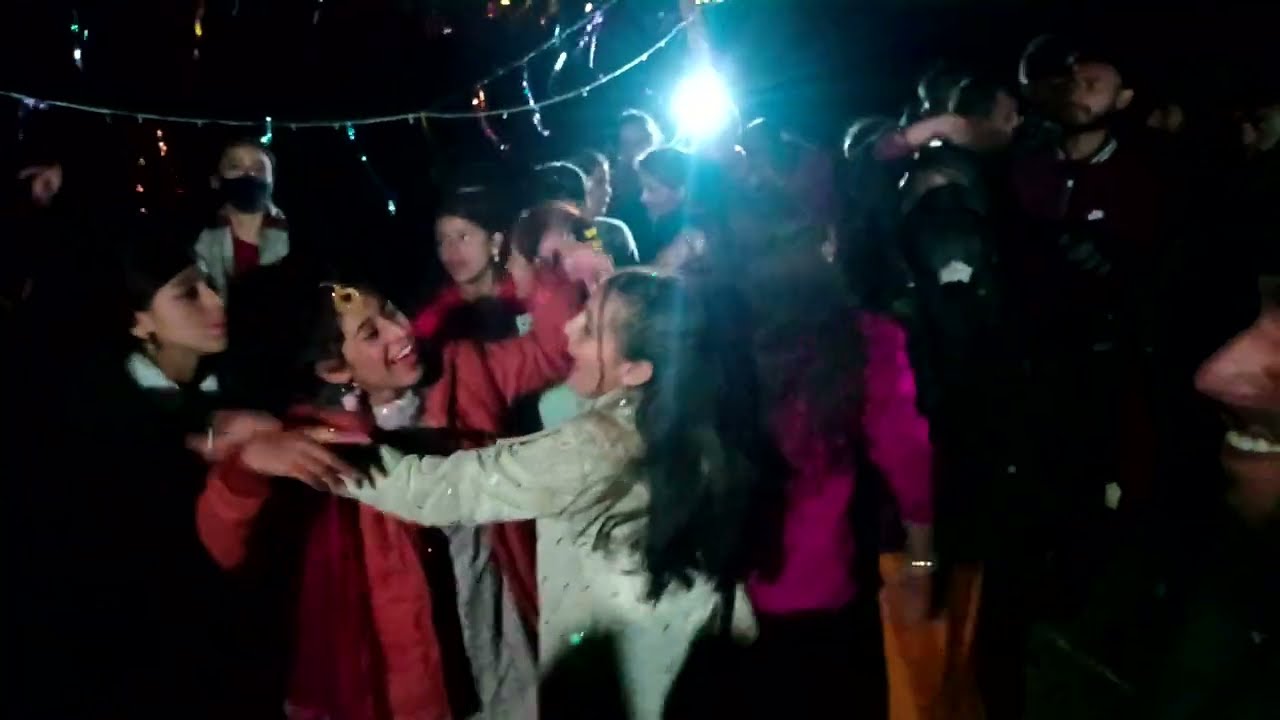 Paddari marriage Dance video at Kadeelu Paddar 