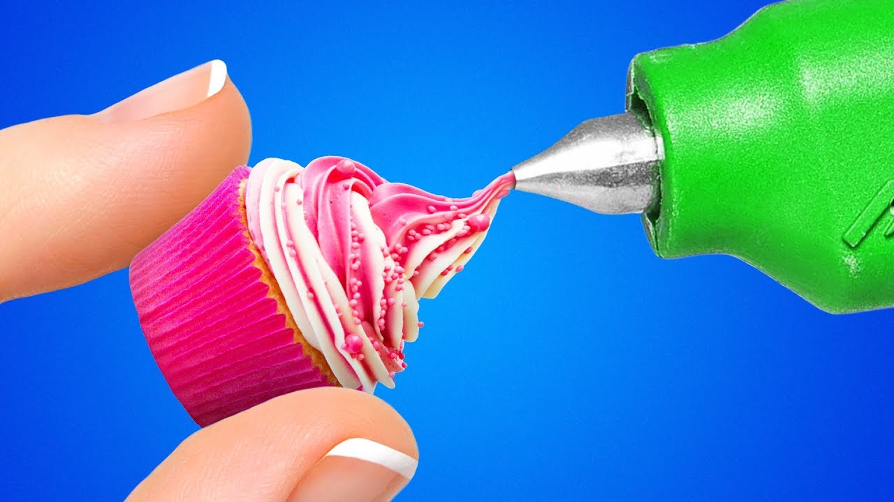 15 AWESOME HOT GLUE HACKS YOU'D LIKE TO TRY