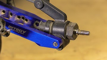 How To Replace A Broken Stub Axle (TRA2753X) | Traxxas Stampede 2WD