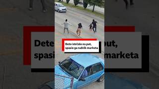 Radnik spasao dete od udara automobila | BBC News na srpskom