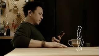 ARIEL NOAH LAGI GABUT 😀