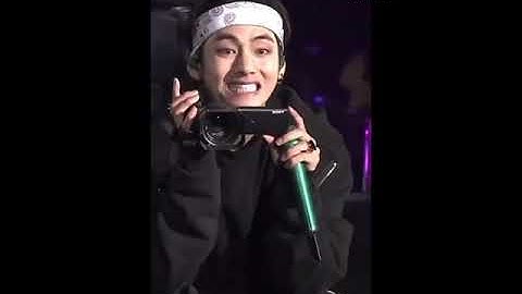 jimin saved taehyung falling off the stage #vmin #bts