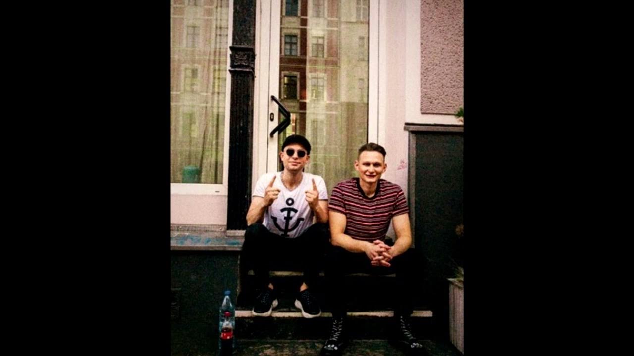 Two colors певец. The who в молодости. Зе колорс группа. Зе колорс группа. Зе колорс группа.