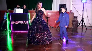 Quinceañera baila &quot;Yo Perreo Sola&quot;