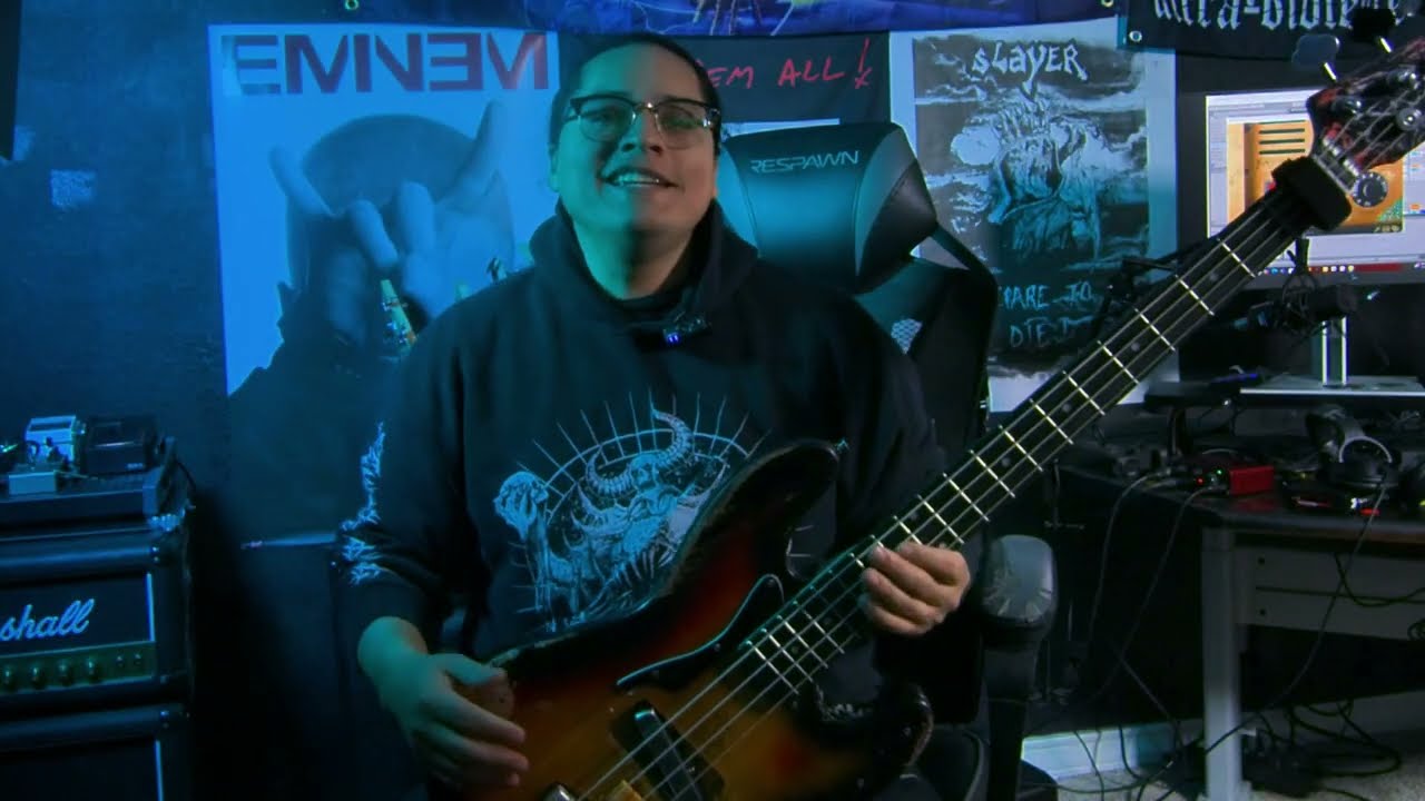 Beginner Bass Tapping Pattern You Can Play Anywhere on the Fretboard!