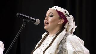 Ansambli Shtetëror Shqiptar në R.M.V - Besarta Murtezani & Era Azemi - KUR JAM KAN 12 VJET