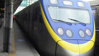 3148次區間車台南站開車(晚24分)+3731次區間車開車(EMU600)
