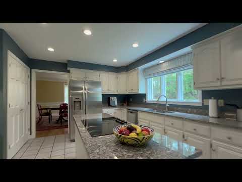 4 Catesby Lane, Bedford, NH home video tour