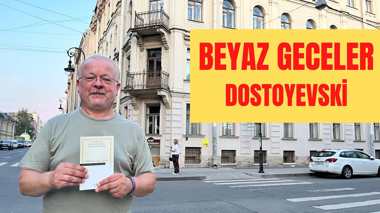 DOSTOYEVSKİ'NİN EVİNİN ÖNÜNDE 