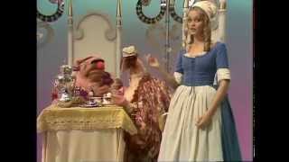 The Muppet Show:Twiggy The King's Breakfast