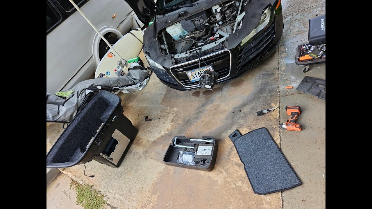 2009 Audi R8 Battery Change WITHOUT removing wipers, hood struts, or ...
