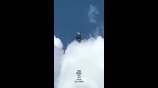 SURREAL FOOTAGE of Metallic HUMANOID Spotted Above the Clouds of UTAH! #UFO #UAP #UtahUFO #Varbage