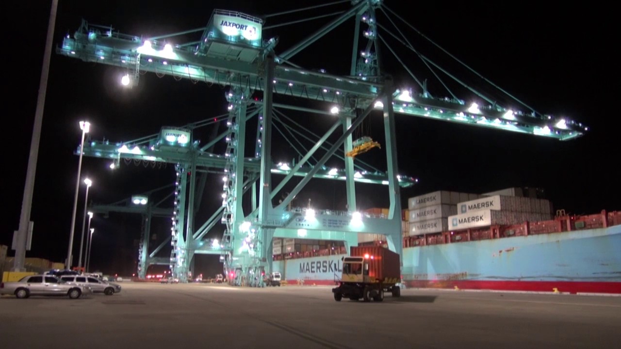 JAXPORT’s new 100-gauge cranes move first containers