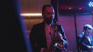 Live Saxophone meets DJ at bar fifty nine | InterContinental Düsseldorf