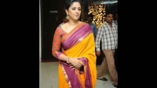 Actress Nadiya Hot In Saree