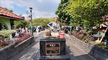 Walking Tour Pasar Ngasem Jogja – Suasana Pasar Tradisional & Kuliner Khas Yogyakarta