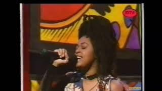 Caron Wheeler - I Adore You (Live) US TV 1992