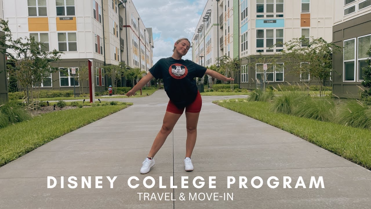 I'M WORKING FOR WALT DISNEY WORLD - Disney College Program Move-in
