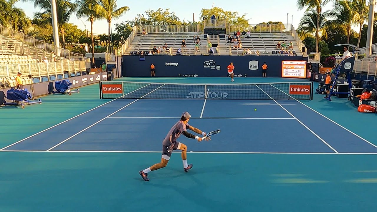 綿貫 vs ディアロ マイアミ 2025 コートレベルビュー [4K 60FPS] - YouTube