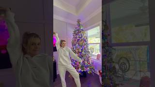At this time in my life… a trendy, cohesive Ralph Lauren Christmas isnt it #christmastree #christmas