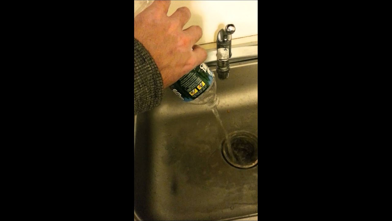 how to empty a sports water bottle in 1 second