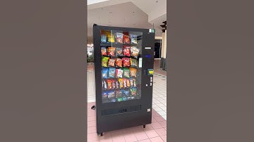 I can’t believe this happened at the vending machine 😢 #shorts #vendingmachine #fail