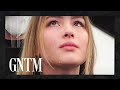 Beim Umstyling wird es ernst: Die ersten Strähnen fallen! | GNTM 2021 ProSieben