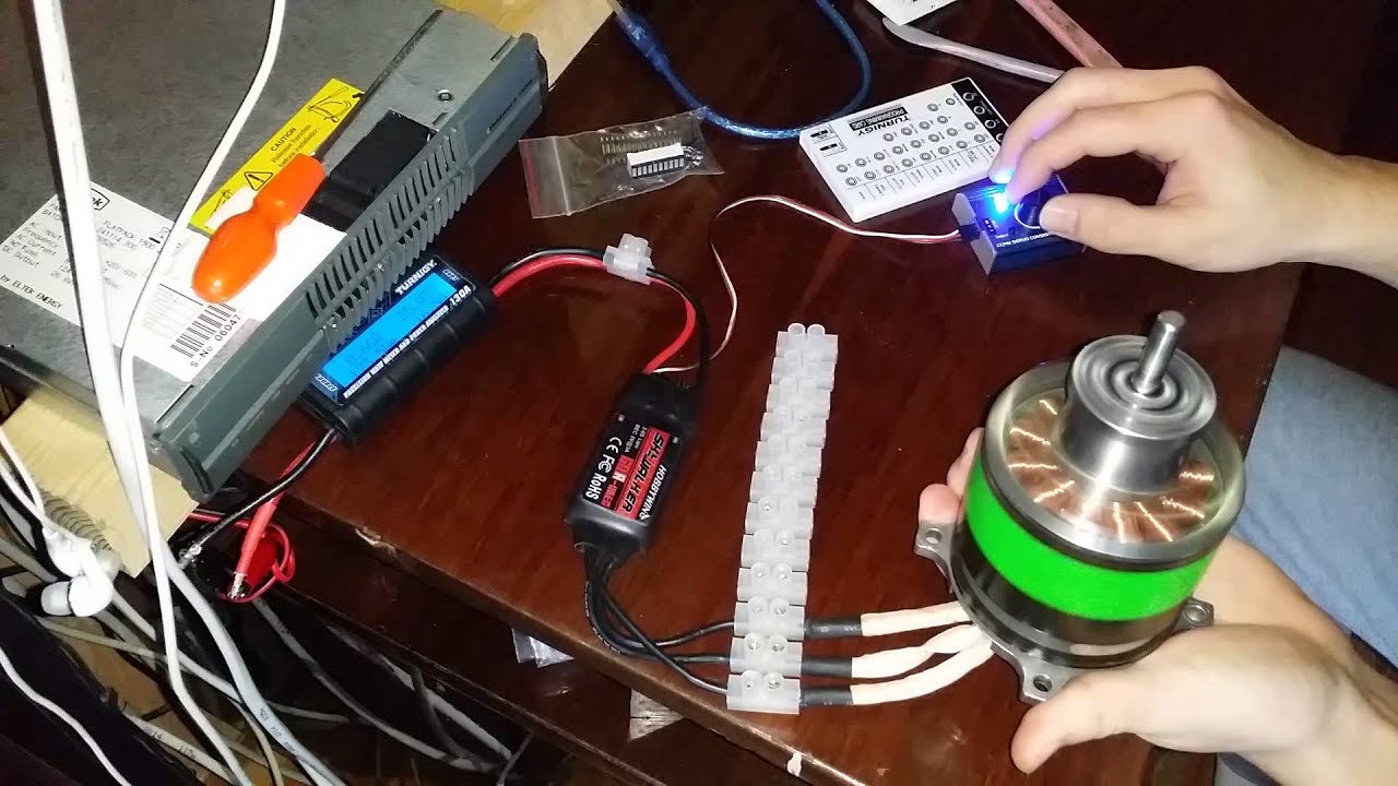 HobbyWing Sky-Walker 60A 2-6S