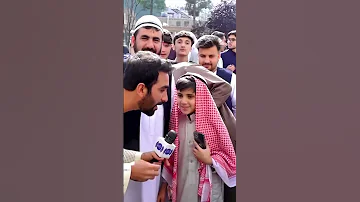 پیام عیدی یک پسرک با لباس عربی Shorts 