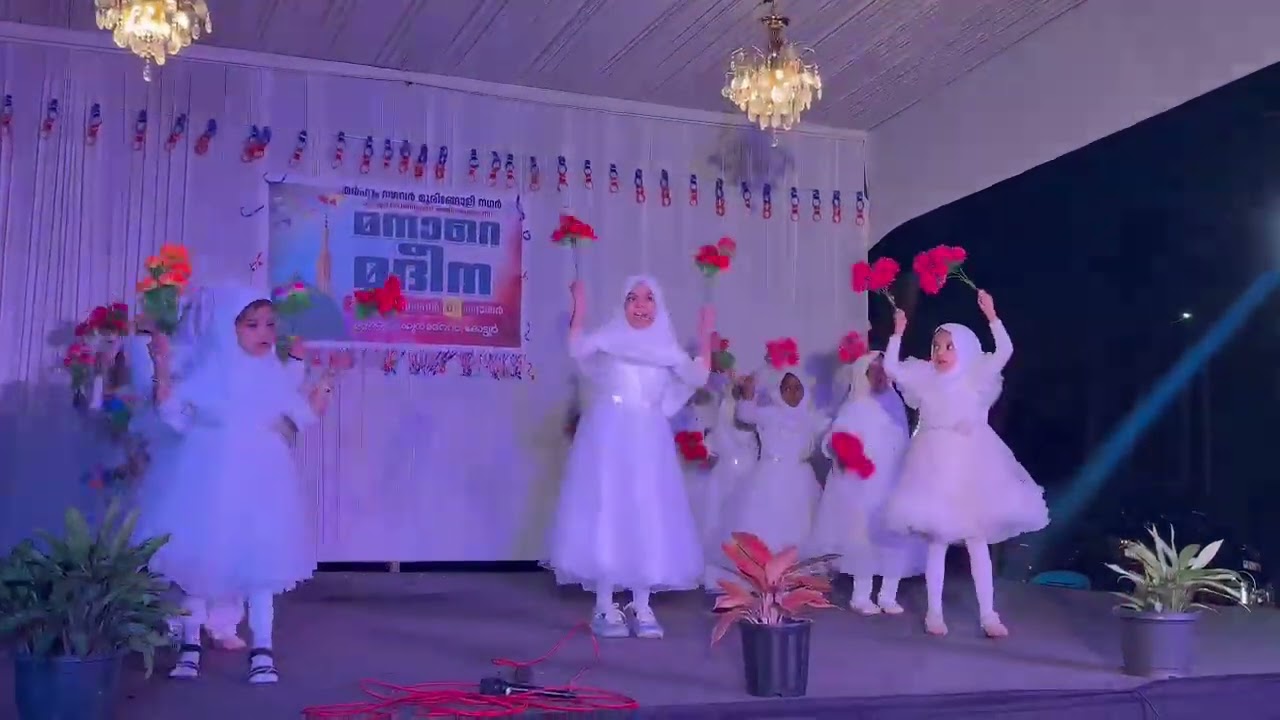 Manarul huda madrasa kottoor flaver show girls