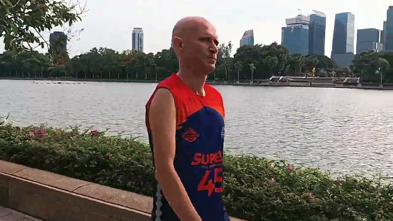 First Steps into Benjakitti Park 🌅 | Stunning Lake Views & Pet-Friendly Paradise in Bangkok