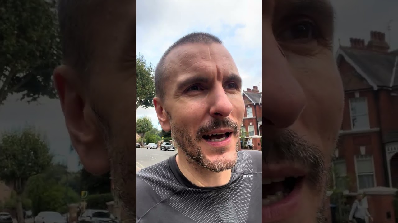 So a cr*ckpot neighbour  punched me ! Vocab overload.    Warning.  Mentions violence 